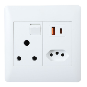 Socket 16A E/plug USB A & USB C 4X4